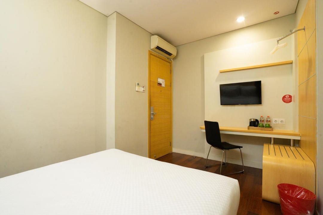 Life Hotel Stasiun Kota Surabaya Ngoại thất bức ảnh