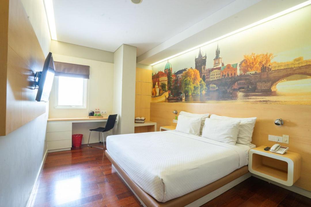 Life Hotel Stasiun Kota Surabaya Phòng bức ảnh